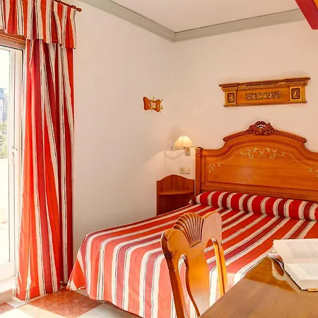 Hotel Rosa 3*